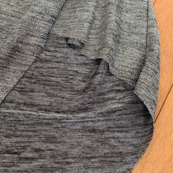 BCBGeneration ⎮ Silver shimmer asymmetrical bodycon dress - Picture 8 of 10